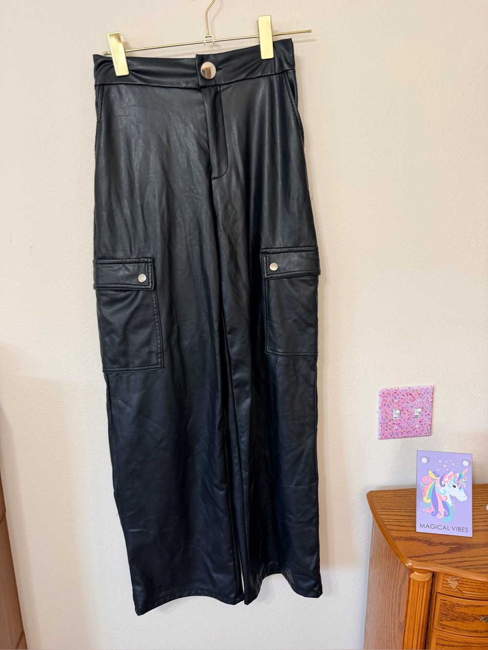 Haute Monde stretch faux leather pants size Small